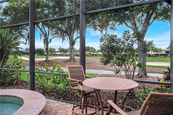 9002 Shenendoah Cir, Naples, Florida 34113