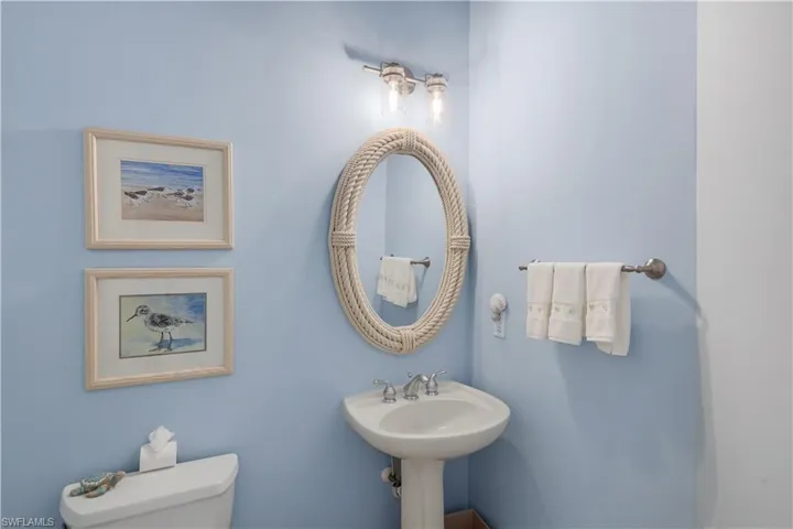 9002 Shenendoah Cir, Naples, Florida 34113
