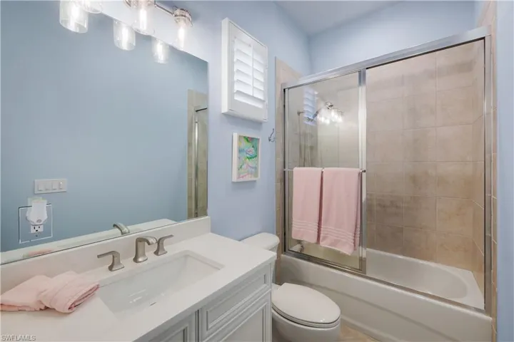 9002 Shenendoah Cir, Naples, Florida 34113