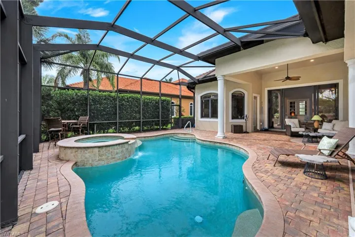 9002 Shenendoah Cir, Naples, Florida 34113