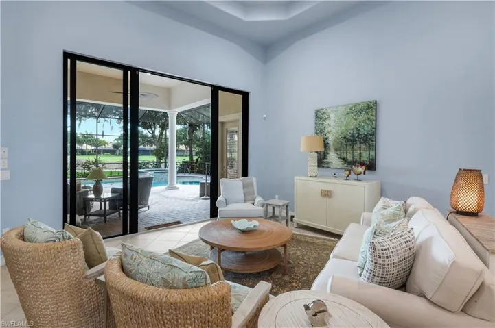 9002 Shenendoah Cir, Naples, Florida 34113