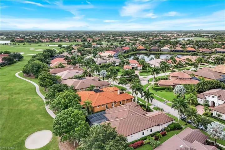 9002 Shenendoah Cir, Naples, Florida 34113