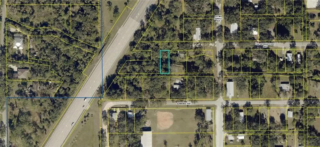 Aerial map of property and surrounding area