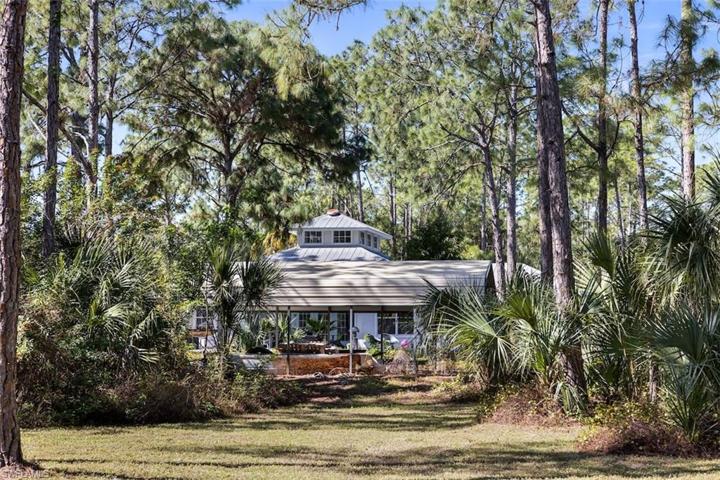 2860 2nd ST NE, NAPLES FL 34120