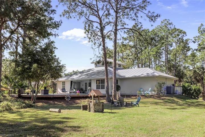2860 2nd ST NE, NAPLES FL 34120