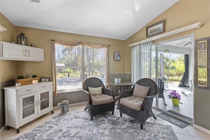 2860 2nd ST NE, NAPLES FL 34120