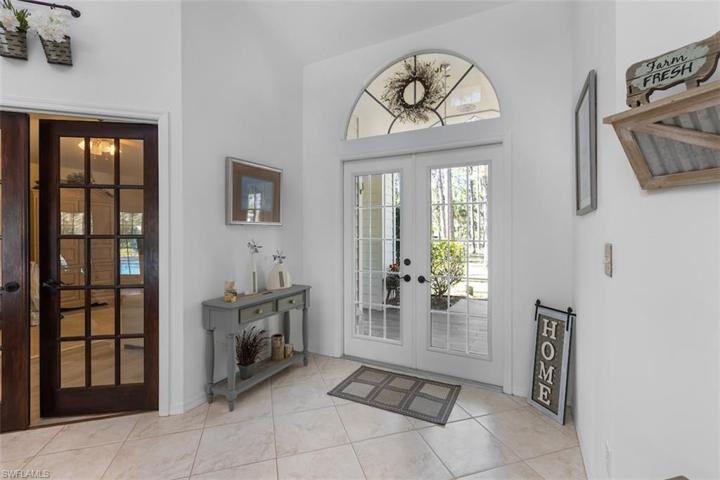 2860 2nd ST NE, NAPLES FL 34120