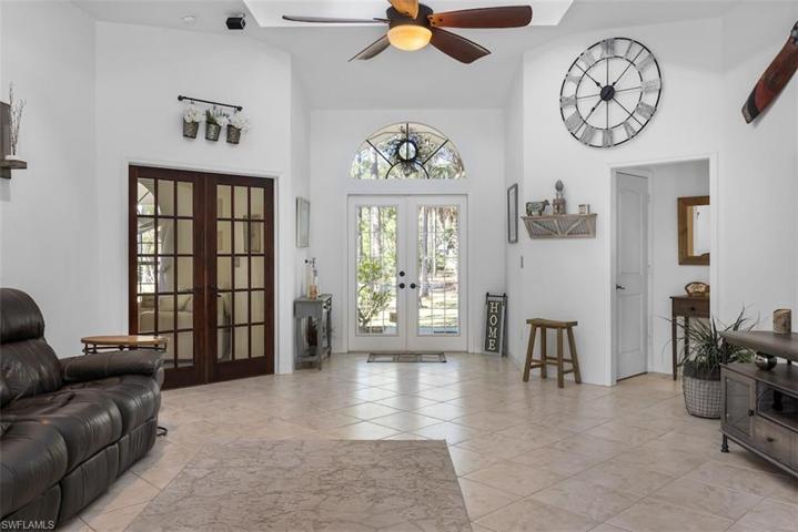 2860 2nd ST NE, NAPLES FL 34120