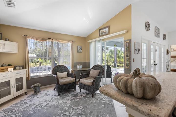 2860 2nd ST NE, NAPLES FL 34120