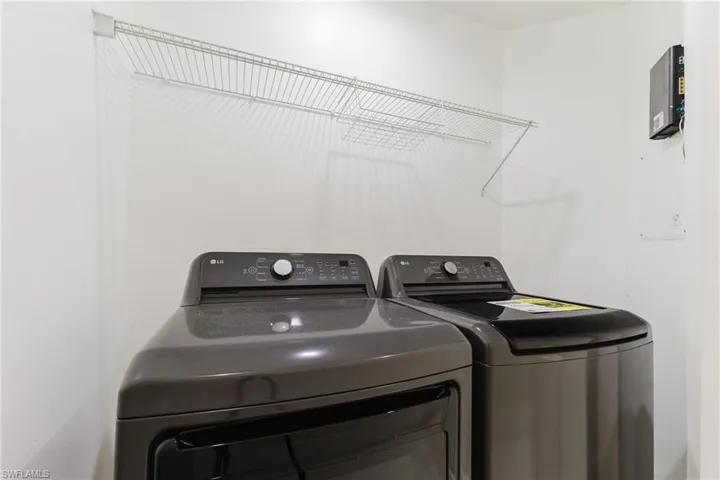 Washroom with washer and dryer