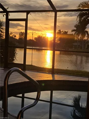 1940 Se 6th Ave, Cape Coral Fl 33990