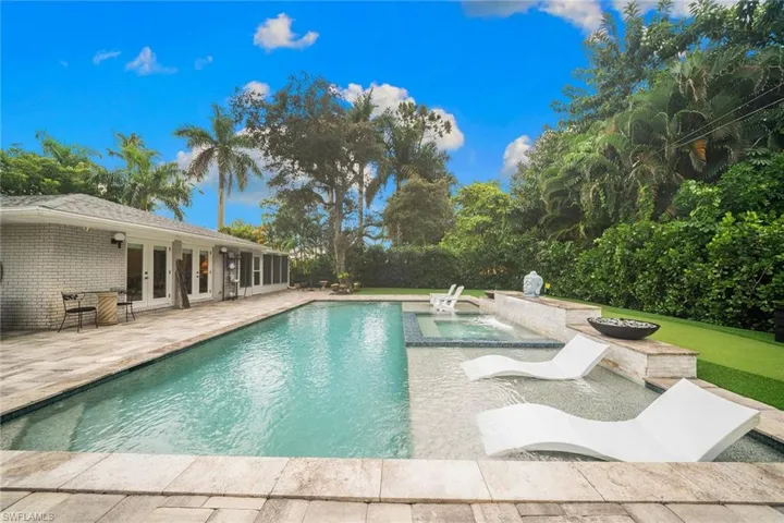 2665 12th Ct N, Naples, Florida 34103