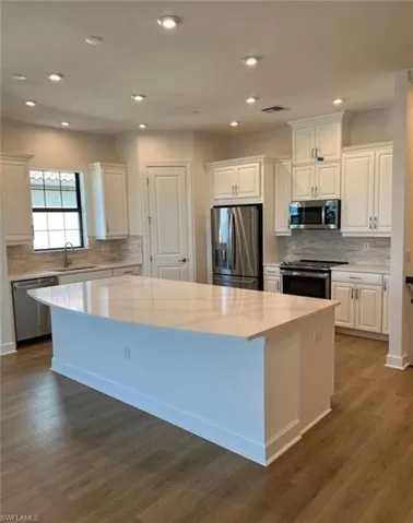 15257  Zeno  WAY, Naples, FL 34114