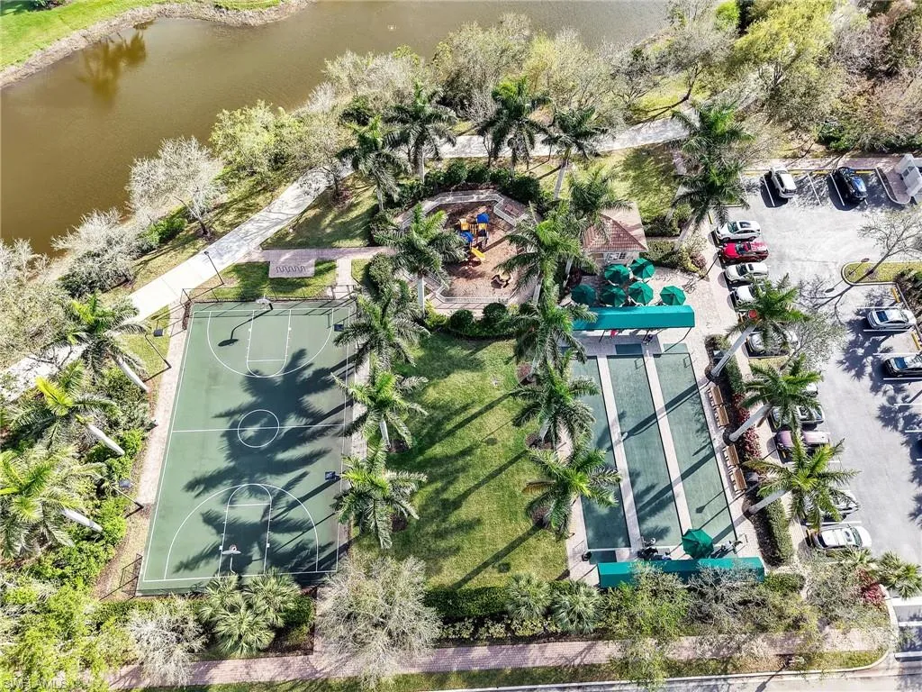 28902 Vermillion LN, Bonita Springs, FL 34135,225043928
