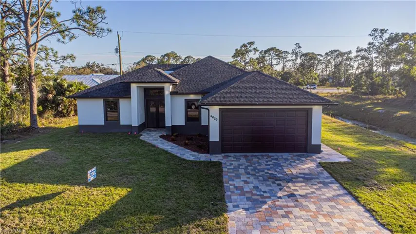2609  49th W ST, Lehigh Acres, FL 33971