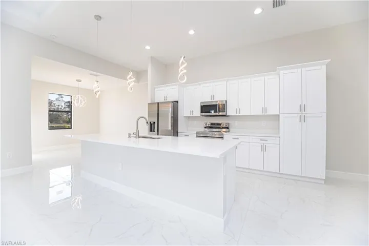 2609  49th W ST, Lehigh Acres, FL 33971