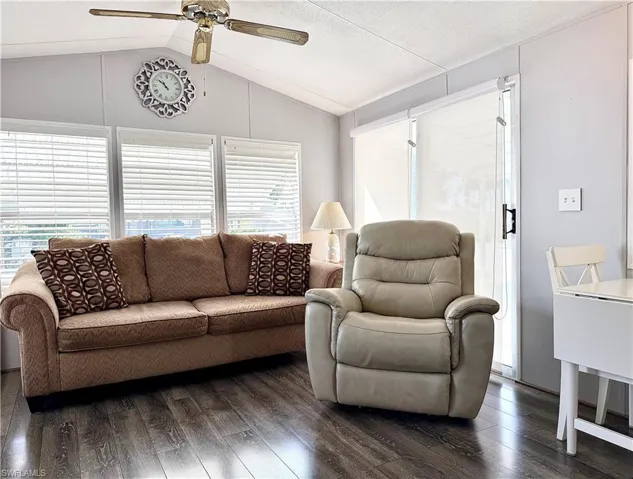 151 Cheetah Dr 151, Naples, Florida 34114