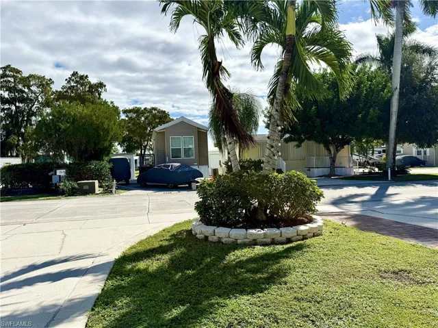 151 Cheetah Dr 151, Naples, Florida 34114