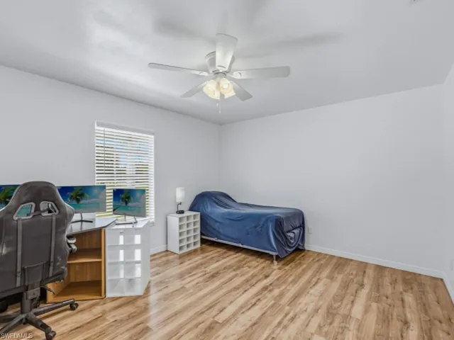 1131 10th Ave Ne, Naples, Florida 34120