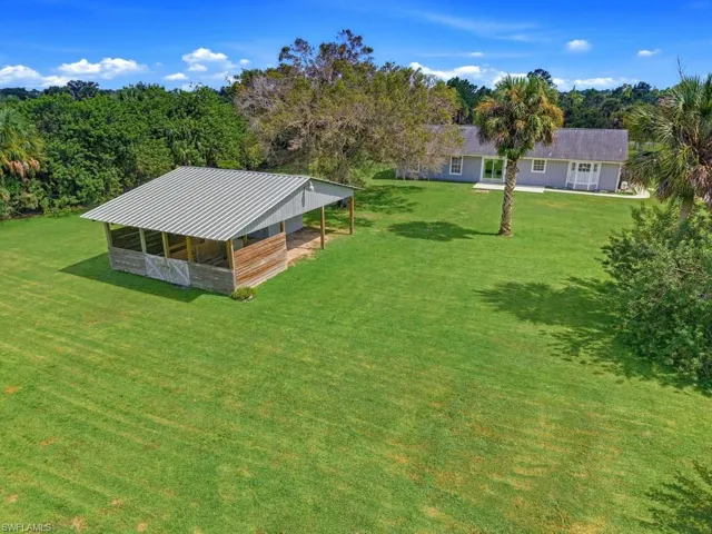 1131 10th Ave Ne, Naples, Florida 34120