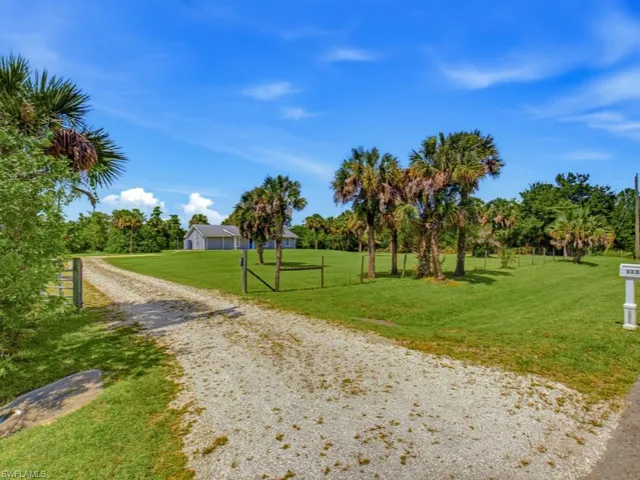 1131 10th Ave Ne, Naples, Florida 34120
