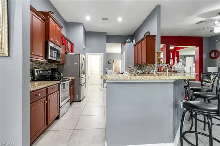 915 Alvin Ave, Lehigh Acres, Florida 33971
