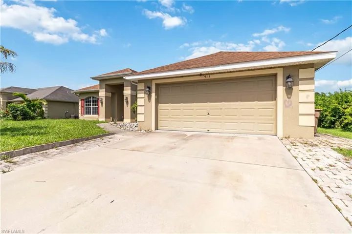 915 Alvin Ave, Lehigh Acres, Florida 33971