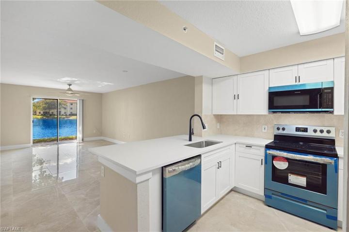 8224  Key Royal  CIR, Naples, FL 34119