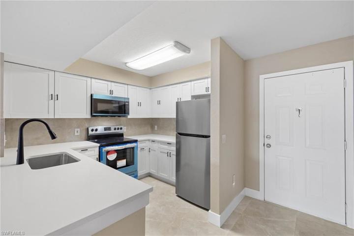 8224  Key Royal  CIR, Naples, FL 34119