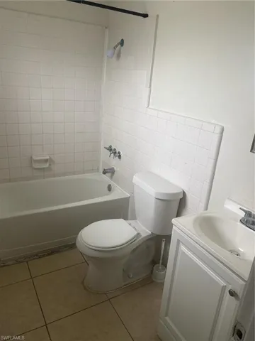 5458 5th Ave, Fort Myers, Florida 33907