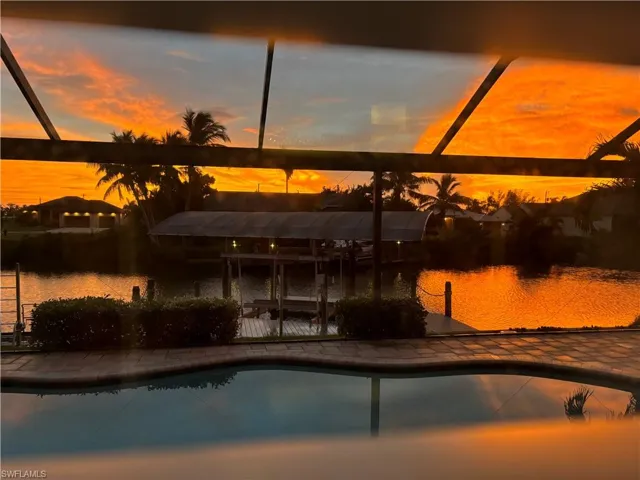 Sunsets look like this every night!
