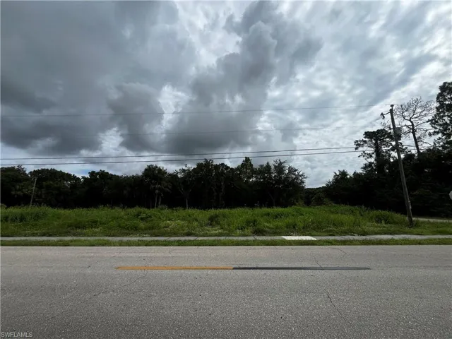 1707 E 6th St, Lehigh Acres, Florida 33972