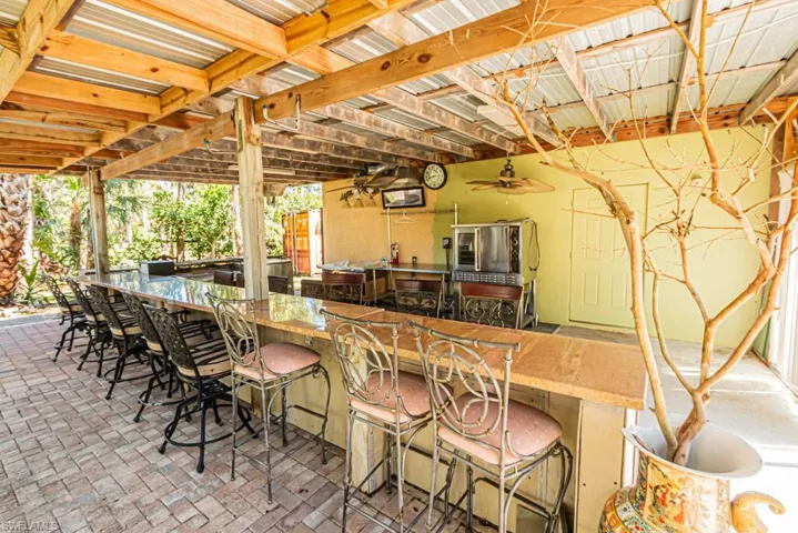 View of patio / terrace featuring ceiling fan