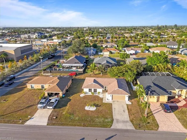 Aerial perspective of front of home