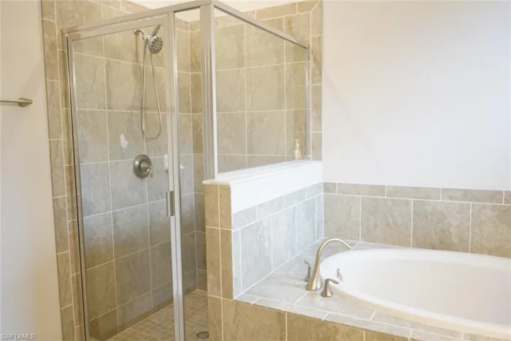 2179 Vermont Ln, Naples, Florida 34120