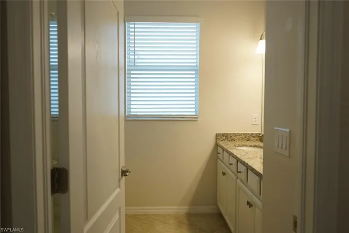 2179 Vermont Ln, Naples, Florida 34120
