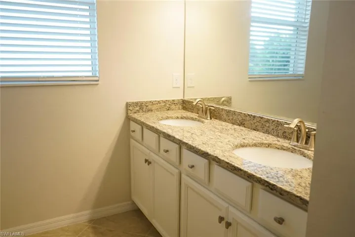 2179 Vermont Ln, Naples, Florida 34120
