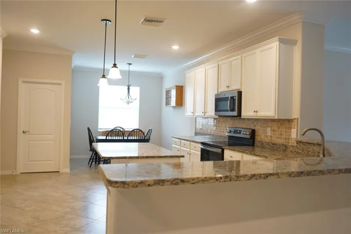 2179 Vermont Ln, Naples, Florida 34120