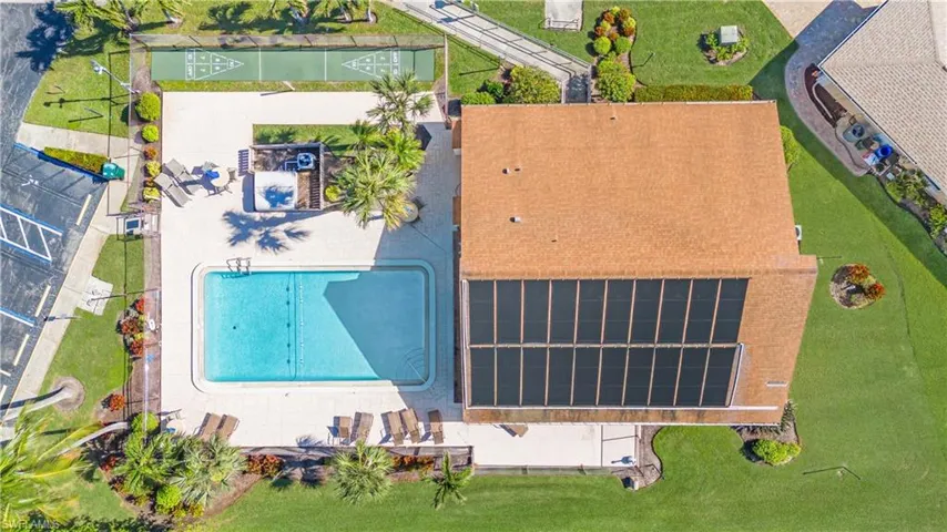 9768  Deerfoot  DR, Fort Myers, FL 33919