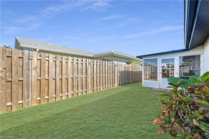 9768  Deerfoot  DR, Fort Myers, FL 33919