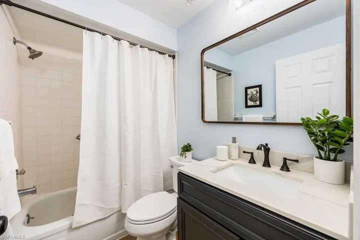 9768  Deerfoot  DR, Fort Myers, FL 33919