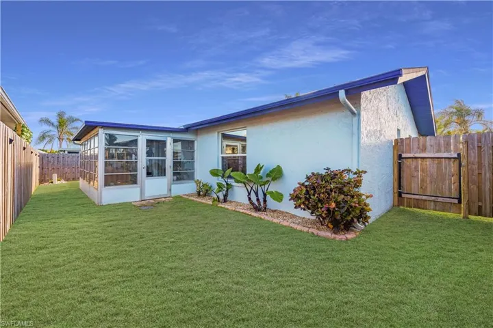 9768  Deerfoot  DR, Fort Myers, FL 33919