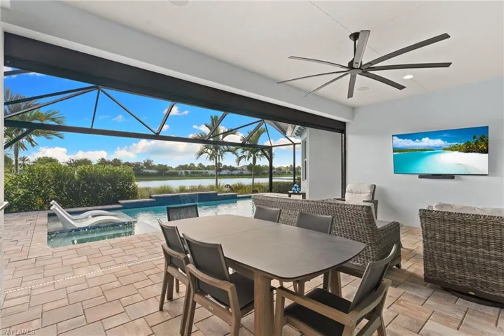 8754 Calypso Ct, Naples, Florida 34112