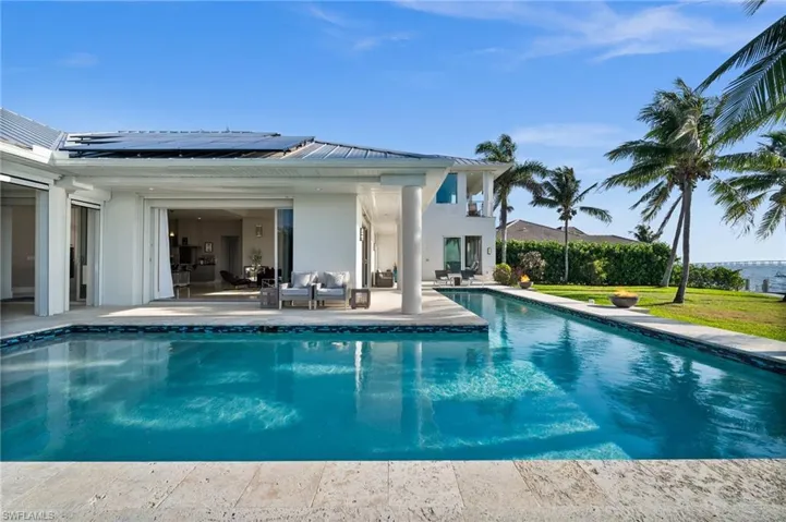5625 Riverside Dr, Cape Coral, Florida 33904