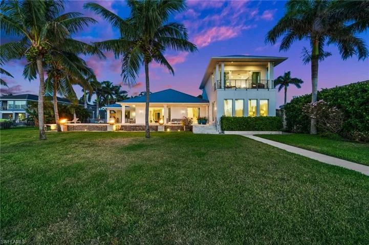 5625 Riverside Dr, Cape Coral, Florida 33904