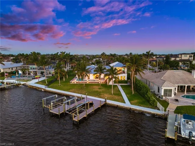 5625 Riverside Dr, Cape Coral, Florida 33904