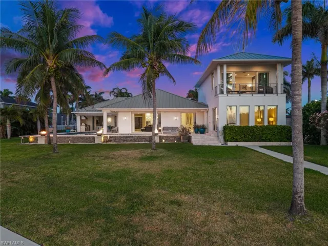 5625 Riverside Dr, Cape Coral, Florida 33904