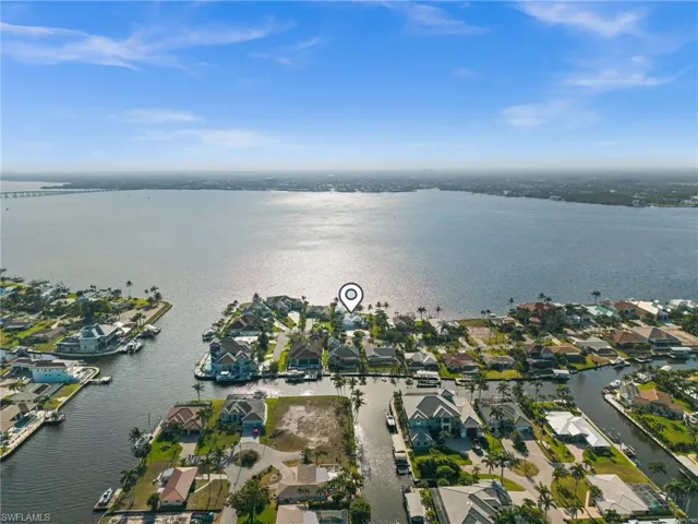 5625  Riverside  DR, Cape Coral, FL 33904