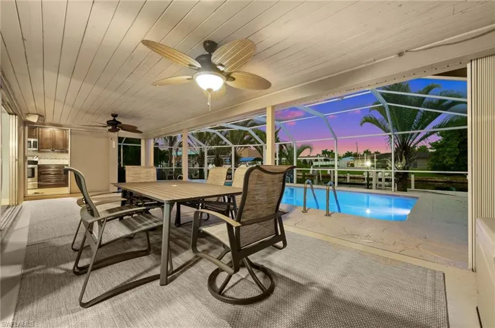 Have dinner next to the pool