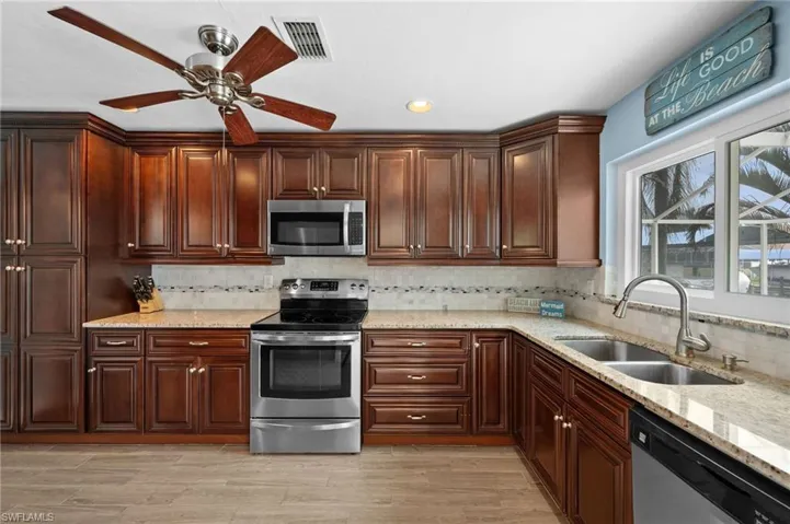Large Kitchen